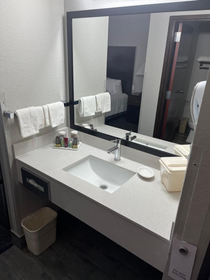 Lea County Inn ホッブズ エクステリア 写真