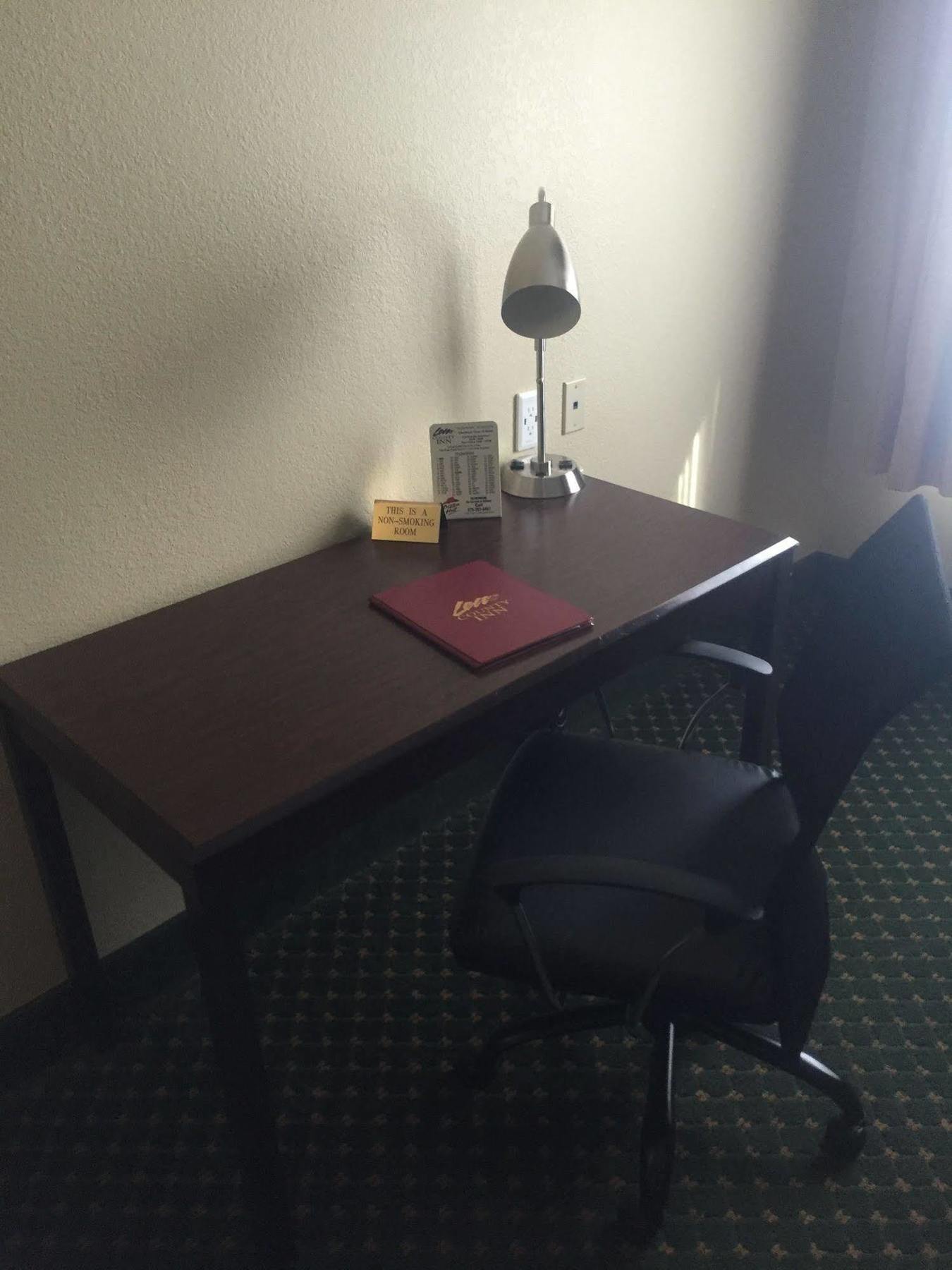Lea County Inn ホッブズ エクステリア 写真